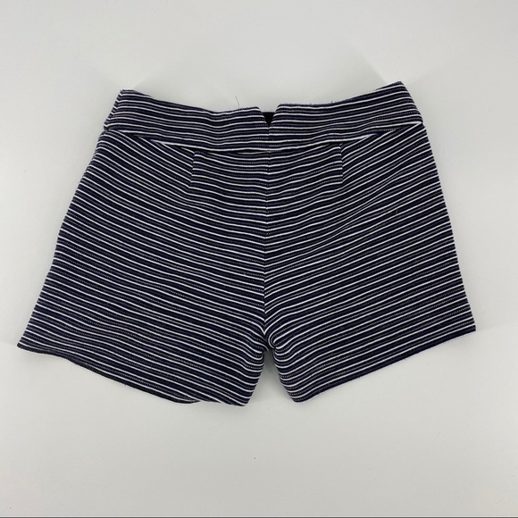 BCBG shorts. - Picture 8 of 9